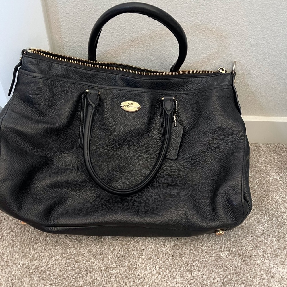 Coach black leather shoulder bag